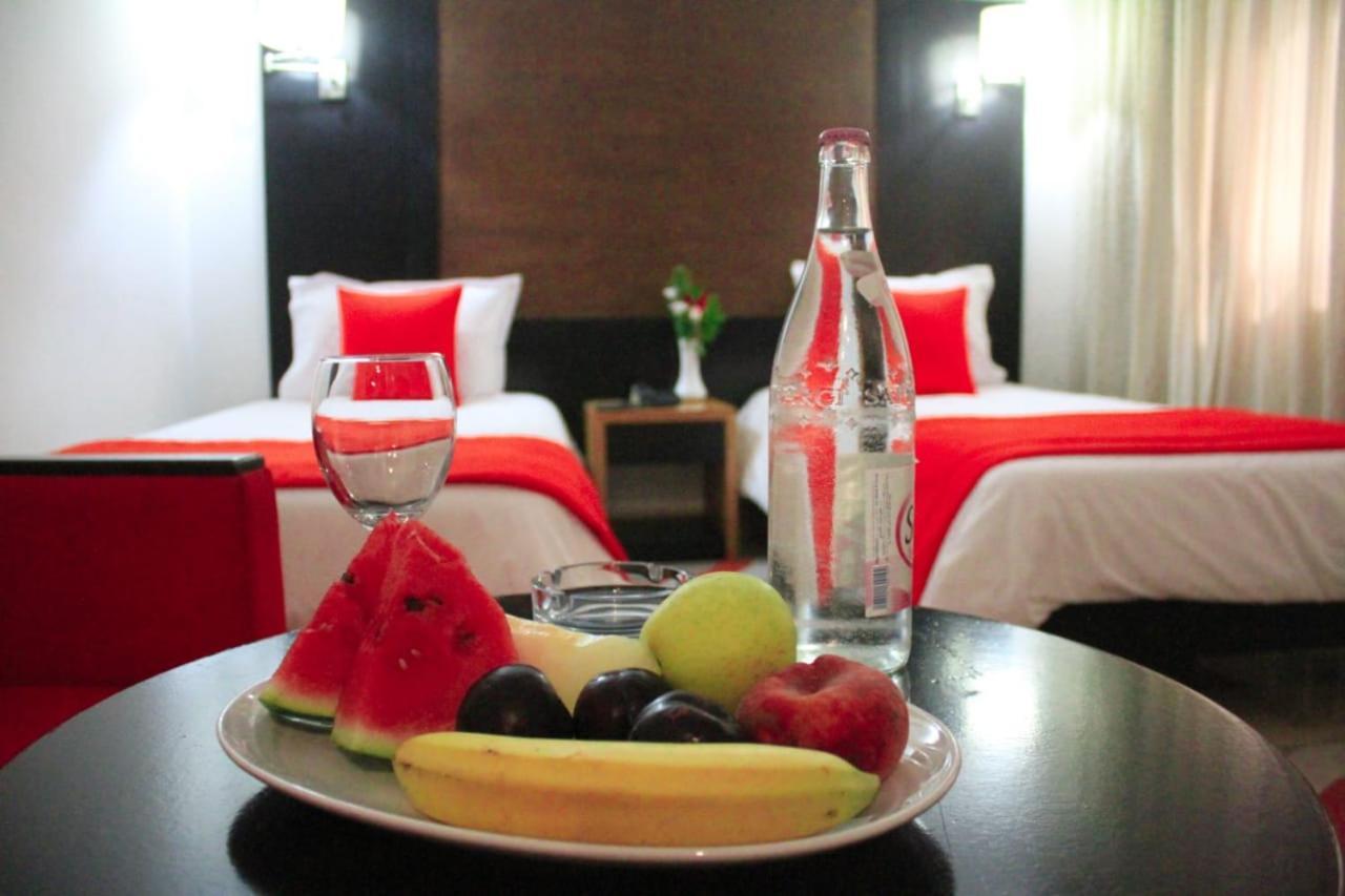 Hotel Le Pacha Tunisz Kültér fotó